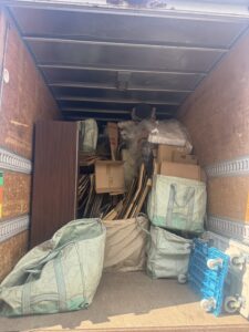 米子市で書類、ダンボールが山積みになったゴミ屋敷片付け